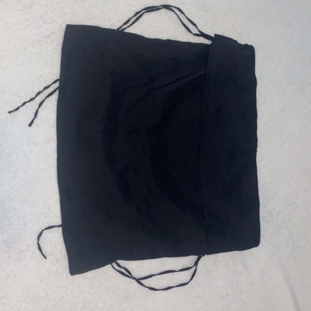 Brand: Theory, Size: Large, Color: Black